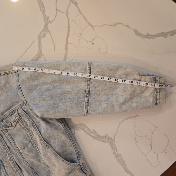 American Eagle Outfitters Womens Sherpa Lined Denim Jacket Blue Size Medium - Picture 5 of 14